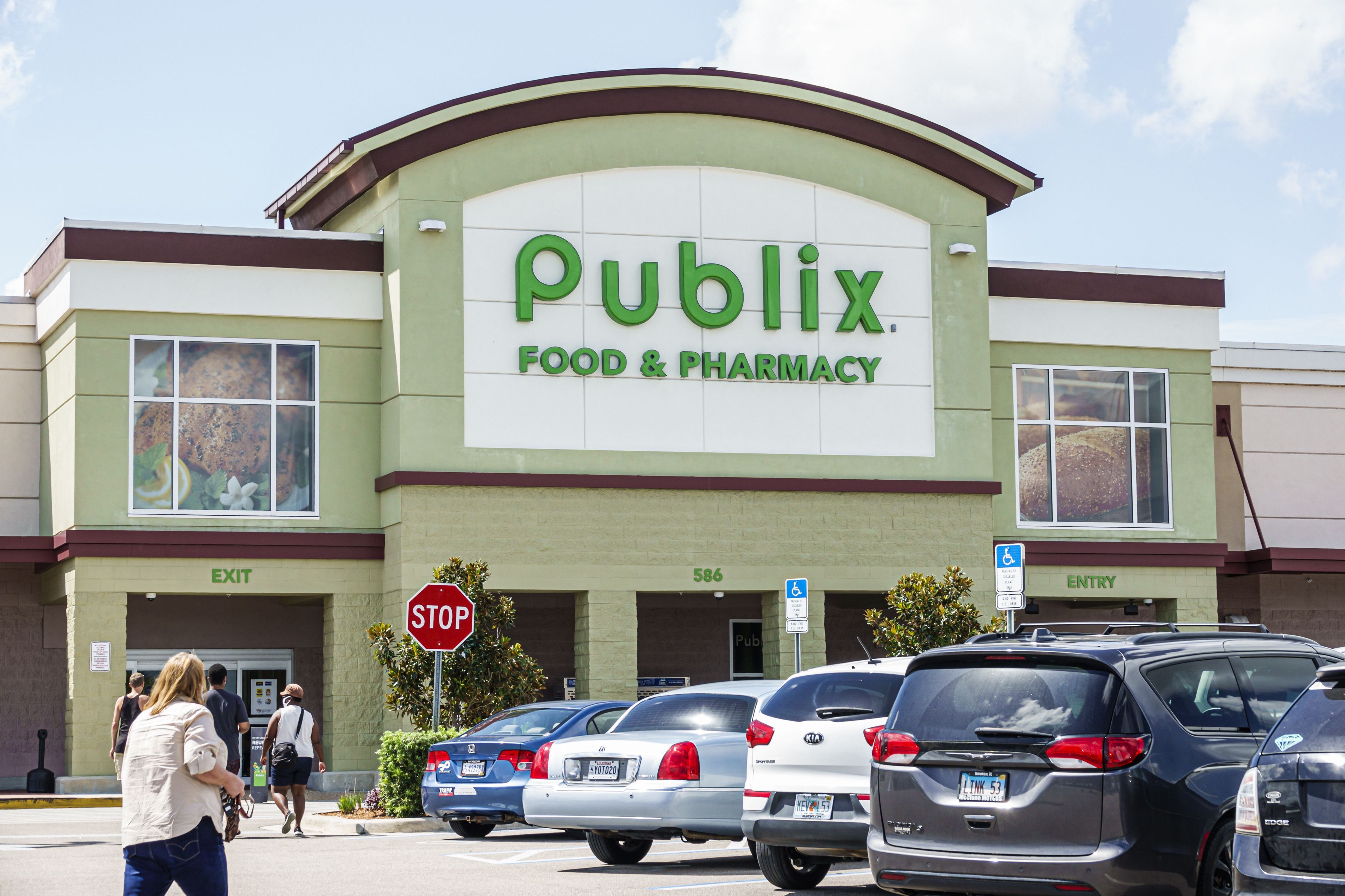 Is publix open on easter 2023